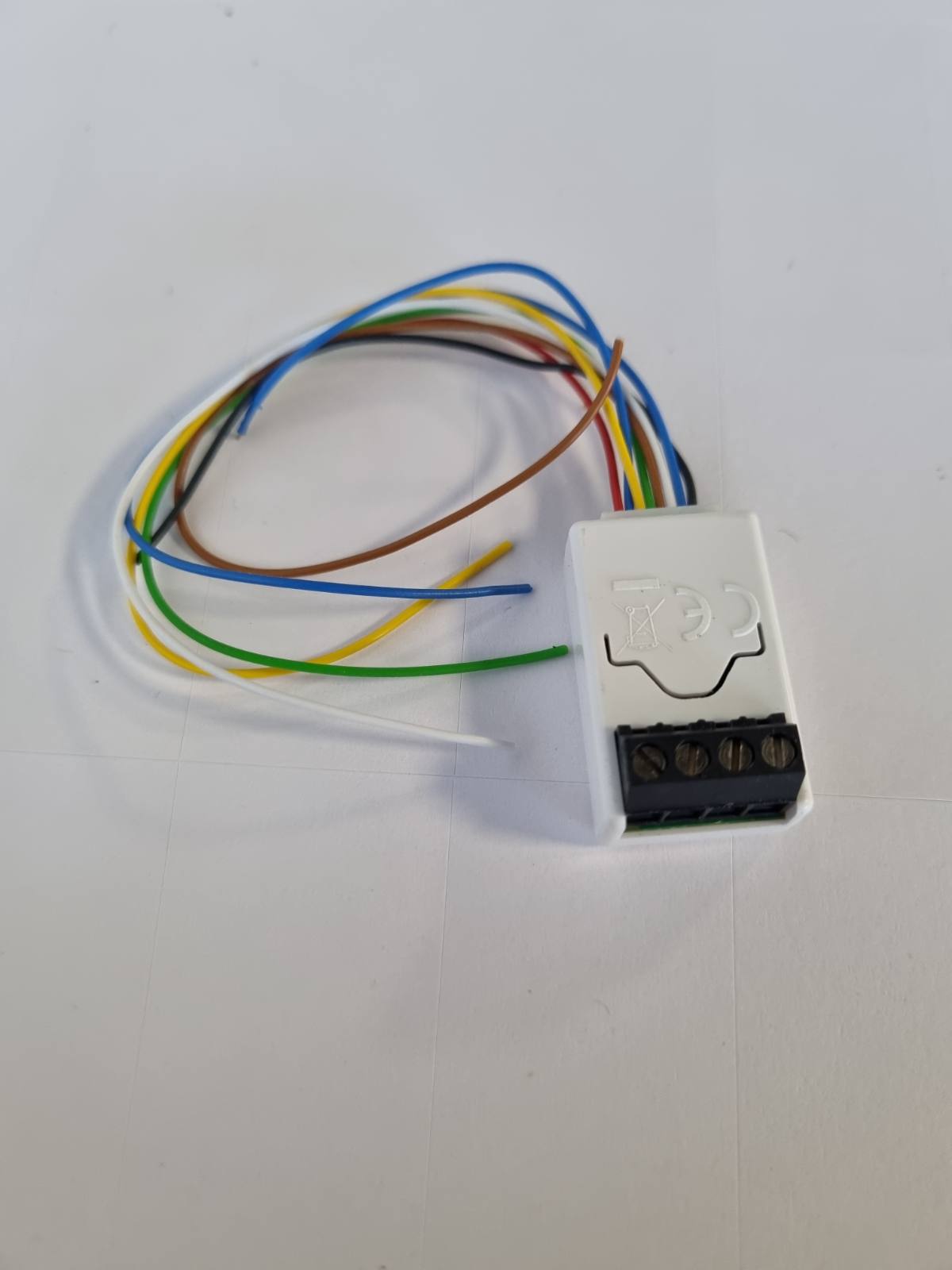 273272 - FIBARO Implant inteligjent / Adaptor universal DIY Z-Wave Plus, FGBS-222