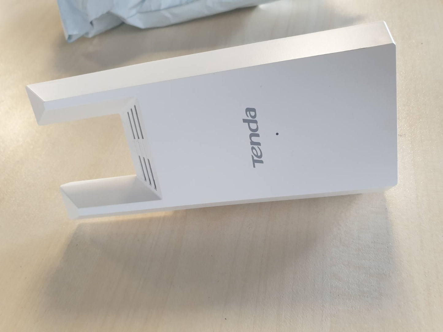 273445 - TENDA A18 PRO Amplifikator WiFi Ripërsëritës AC1200, Dy Banda (867 Mbps 5GHz + 300 Mbps 2.4GHz), Gigabit LAN, Mbulim 150 m², Modaliteti AP
