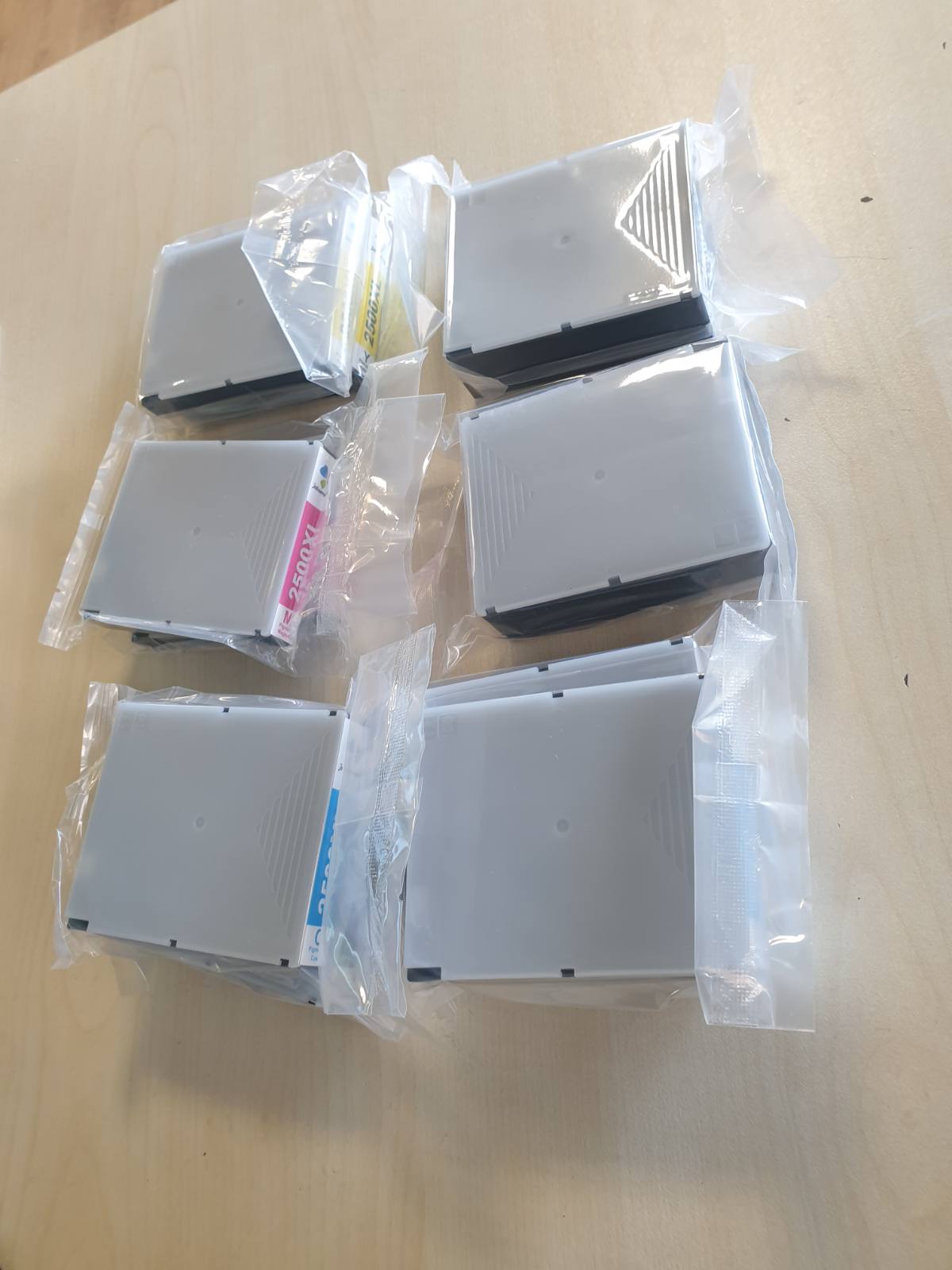 273451 - JETTRUEMEDIA 2500XL Fishekë Boje të Pajtueshme për Canon Maxify MB5050, MB5150, MB5450, MB5350, iB4150, MB4050, MB5155, MB5455, iB4000, iB4100, iB410, iB4050, MB5000, MB5100, MB5300, MB5400 (Pako me 10 ngjyra)
