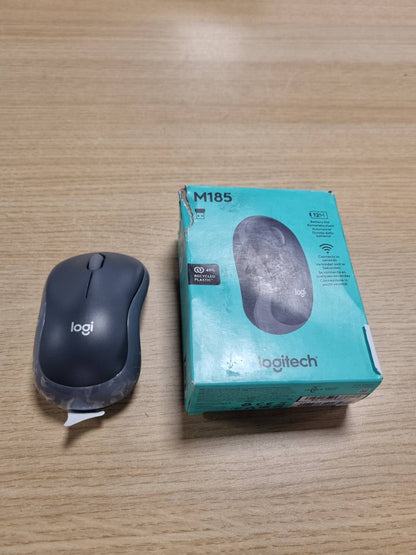 273898 - LOGITECH Maus pa tel M185, 2.4 GHz, marrës mini USB, jetëgjatësi baterie 12-mujore, rezolucion sensori 1000 DPI, ambidextrous, i pajtueshëm me PC, Mac dhe laptop, ngjyra gri/e zezë