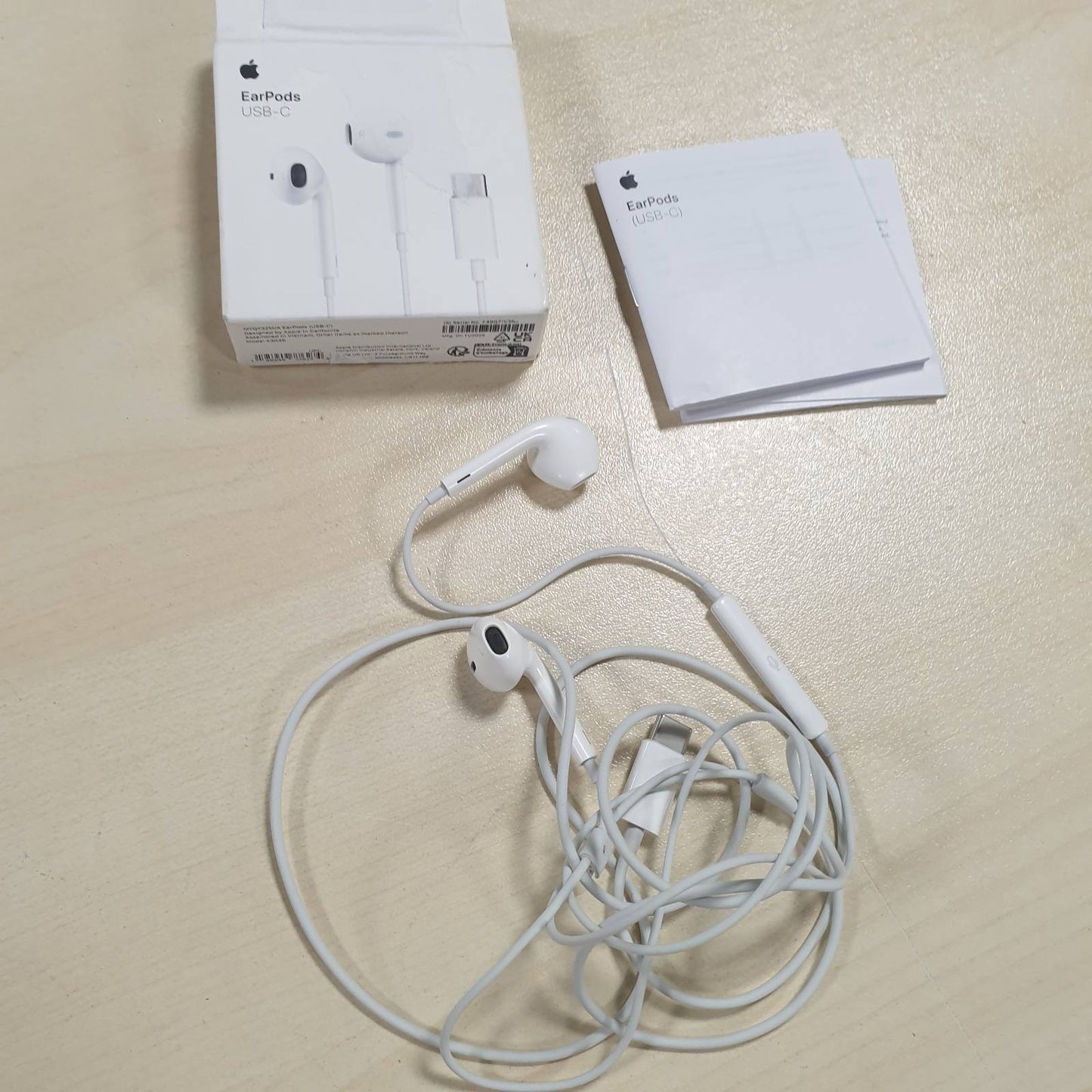 273909 - APPLE Kufje USB-C