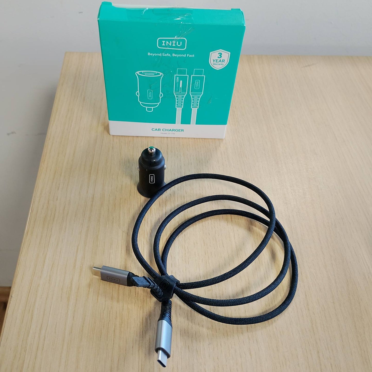 274242 - INIU Çakmak USB C, Karikues Makine 60W me 2 Porta dhe Ngarkim të Shpejtë, Kabllo 1m, 100W QC 3.0, Prizë 12V për iPhone 16 15 Pro Max Mini Plus Samsung S25 Huawei Xiaomi AirPods