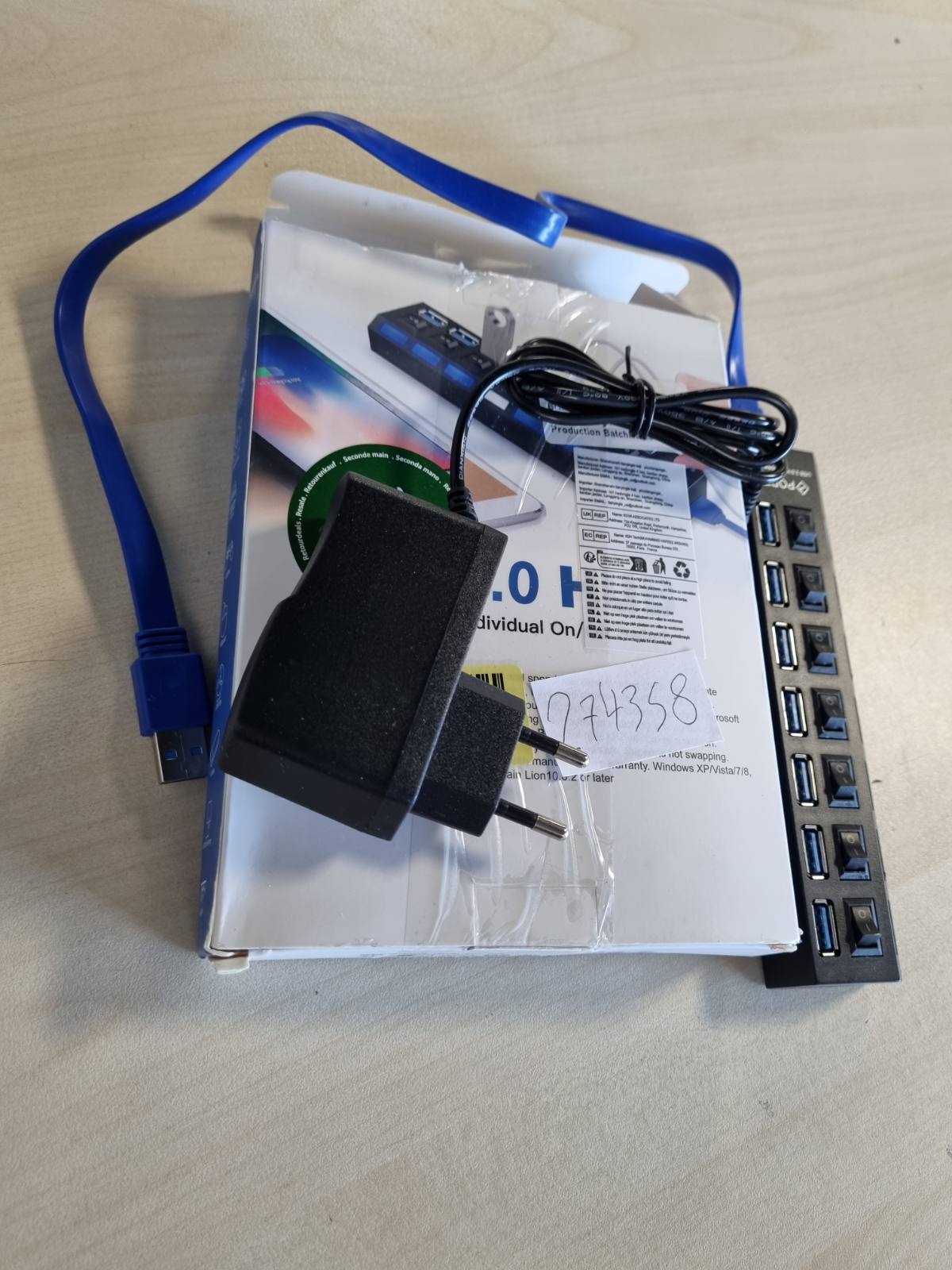 274358 - Hub USB me 7 Porta: Ndarës portativ USB 3.0+2.0 me çelësa individualë të energjisë LED për laptopë, PC, MacBook dhe pajisje të tjera USB