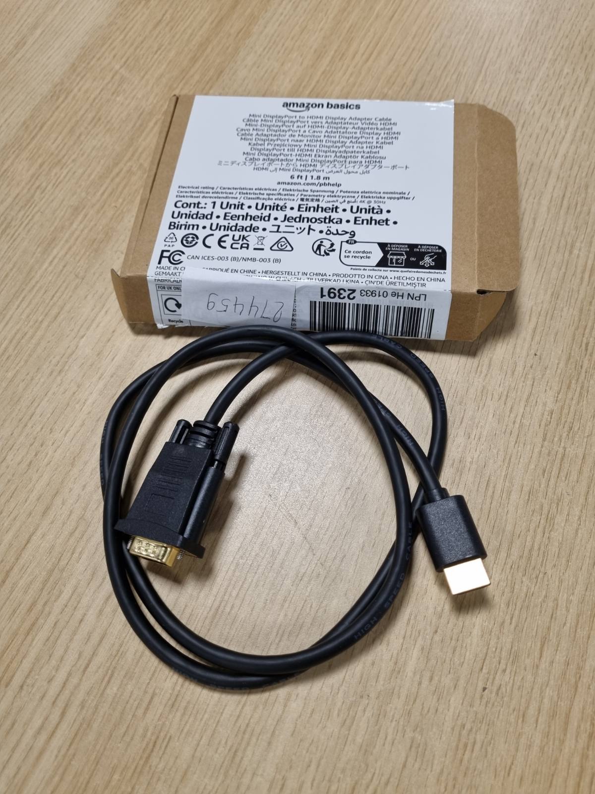 274459 - Amazon Basics Kabllo Mini DisplayPort në HDMI me lidhës të veshur me ar, sinjal të qartë dixhital audio dhe rezolucion të plotë HD, 1.83 m, i zi