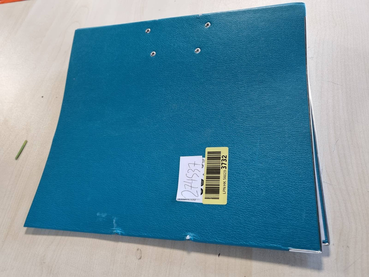 274537 - LEITZ Dosje Cilësore Plastike 180°, Origjinale, DIN A4 5 cm e Hollë, 90% Karton i Ricikluar, 30% Plastikë e Ricikluar, Mekanizëm 180°, Kapacitet 350 Fletë, Ngjyrë Turkuaz, 10155052