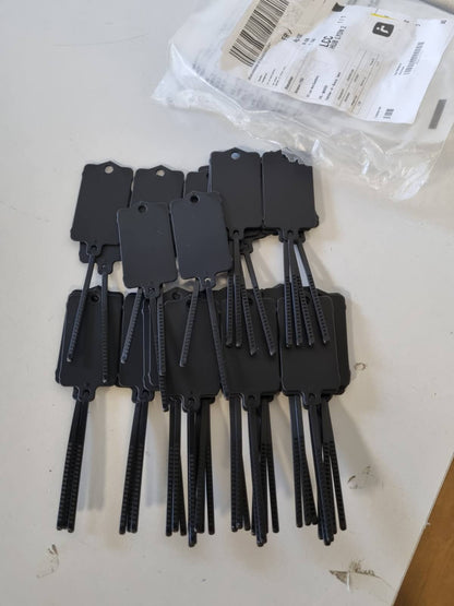274538 - PATIKIL 50 copë Etiketa Plastike të Barabarta të Papërshkueshme nga Uji, 2.48 x 1.46 Inç, të Ripërdorshme, të Shkrueshme me Zinxhir për Etiketimin e Bagazheve, të Zeza