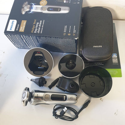 274811 - PHILIPS i9000 Prestige Ultra - Makinë rroje për meshkuj, rroje e lagësht dhe e thatë, krom, sensor presioni, 5+1 stilues mjekre, stacion pastrimi