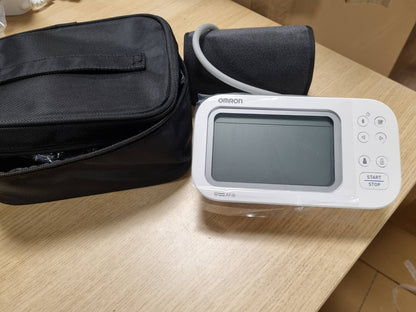 274918 - OMRON Monitor i tensionit të gjakut për krahun e sipërm X7 Smart AFib, i validuar klinikisht, 2 përdorues, Pranga Intelli Wrap 22–42 cm, aplikacion falas