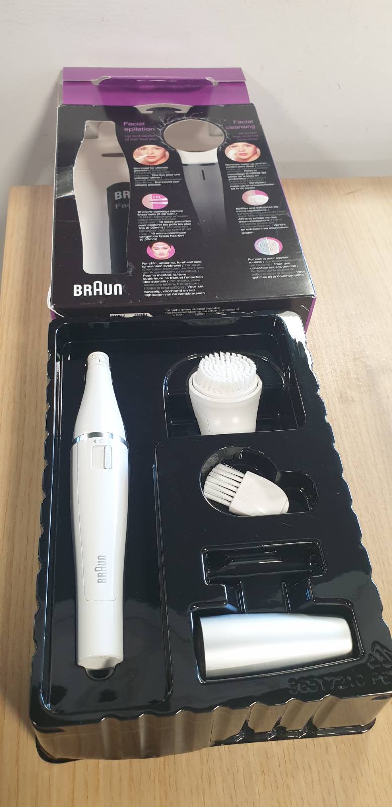 275088 - BRAUN Depilues për fytyrën FaceSpa 810 me furçë pastruese, heq qimet dhe pastron në thellësi fytyrën, i papërshkueshëm nga uji, pajisje me koka të ndërrueshme, bateri shtesë