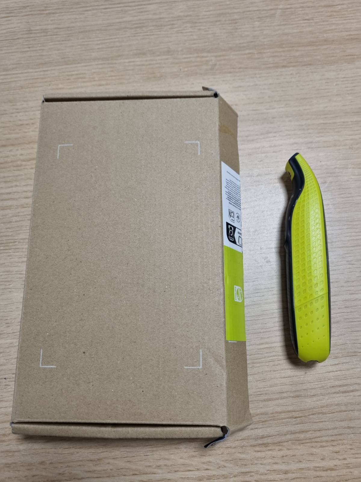 275102 - PHILIPS Prerës elektrik autentik për mjekër OneBlade 360, 3 krehër (1, 3, 5 mm), QP2824/31