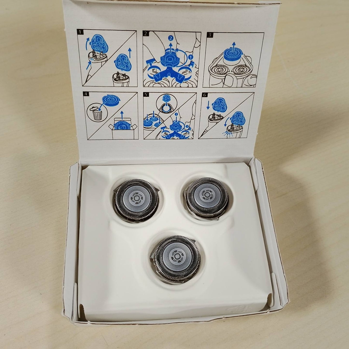 275494 - PHILIPS - Koka rroje SH30/50, të pajtueshme me rrojat e serisë 1000, 3000 dhe 5000, 3 tehe, vetë-mprehëse