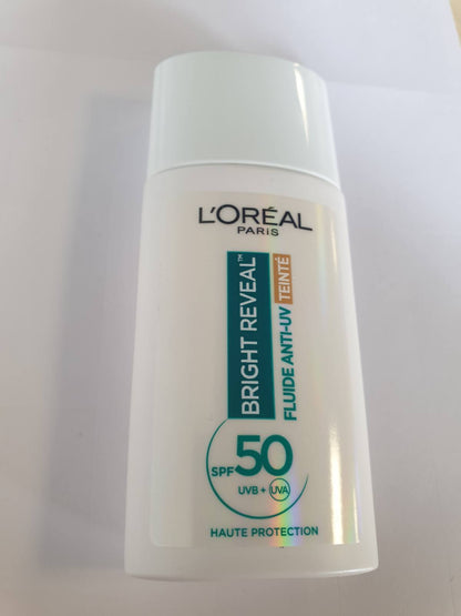 275600 - L'ORÉAL PARIS - Lëng Anti-UV SPF50 - 50 ml - Zbulim i ndritshëm - Mbulim i lehtë - Formulë kundër njollave të errëta dhe njollave - Nuanca: Mesatare