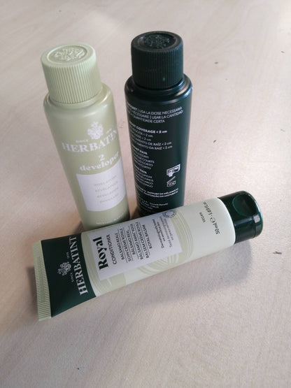 275794 - HERBATINT Trajtim i përhershëm për ngjyrosjen e flokëve 5C, kafe e çelët hiri - 170ml | Pa amoniak, 100% mbulim i thinjave | Testuar dermatologjikisht për lëkurë të ndjeshme, me 8 ekstrakte bimore organike