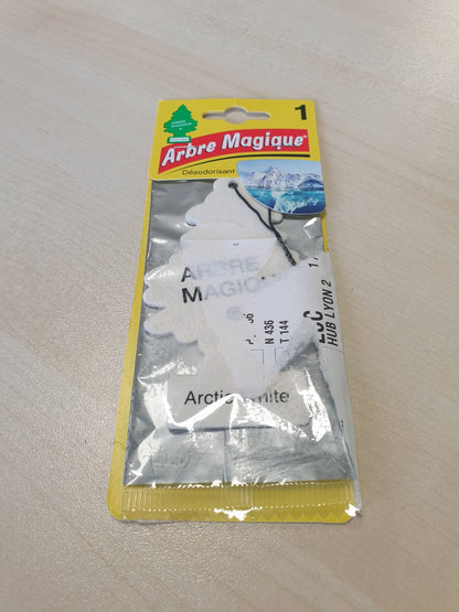 276004 - ARBRE MAGIQUE Mono, aromatizues makinash, aromë menteje akullnajore, zgjat deri në 7 javë, prodhuar në Itali, pako me 1 copë