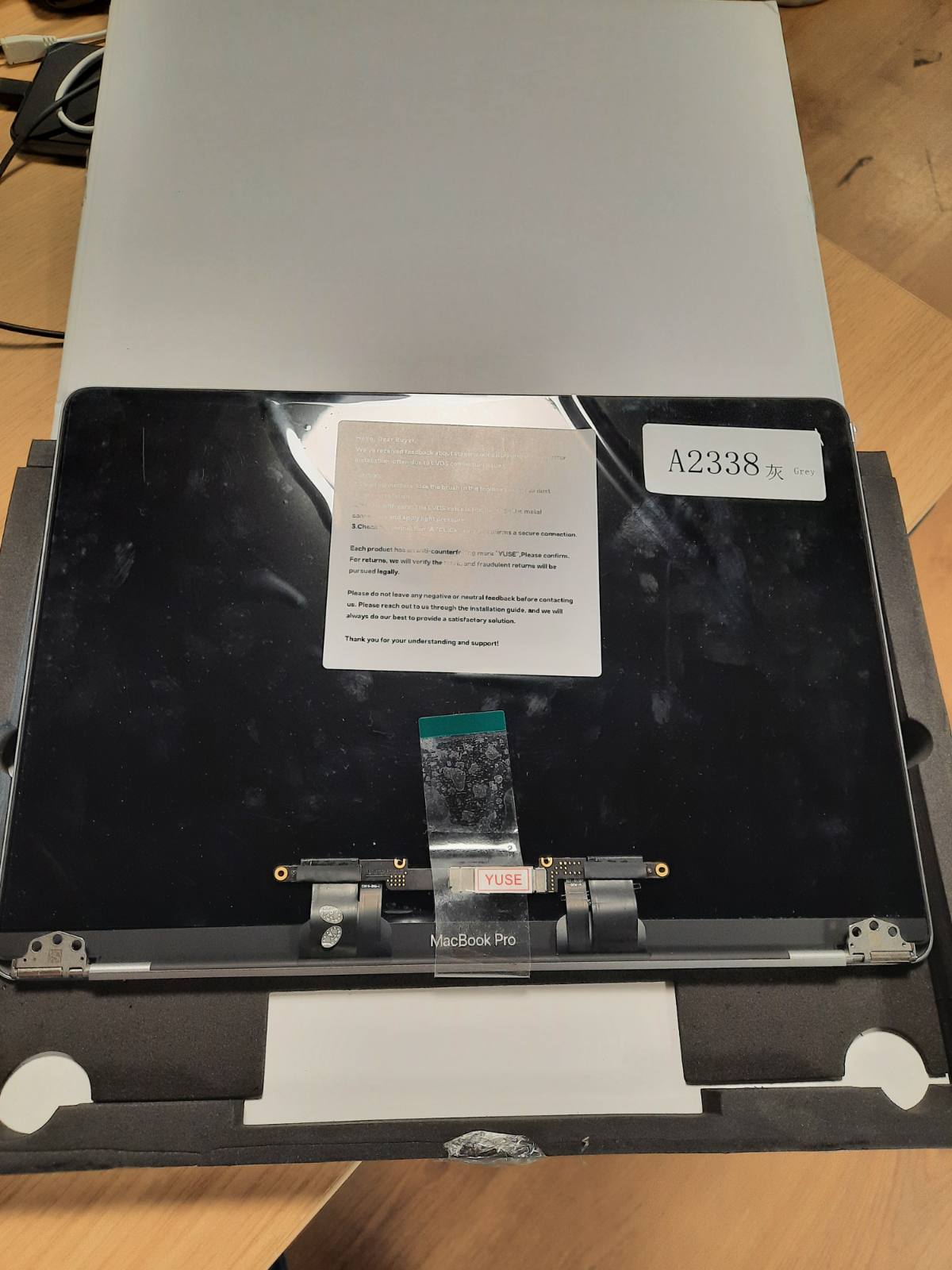 276018 - PAJISJE SHTESË për MacBook Pro 13.3 Zoll M1 M2 Retina EMC 3578 EMC 8162 MYD83 MYD92 MYDA2 MYDC2 MNEQ3 MNEP3 MNEJ3 2560 x 1600 Full LCD Assembly me Kit Riparimi (Hapësirë Gri)