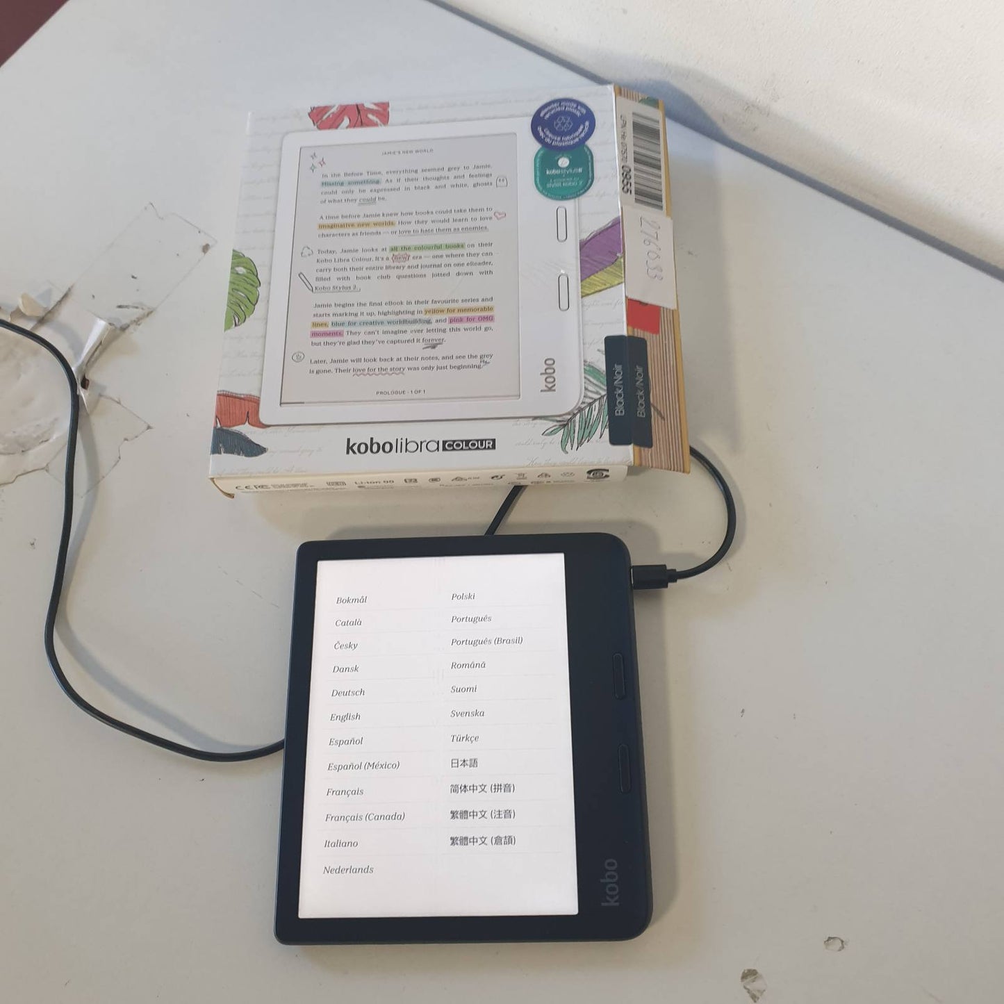 276033 - KOBO Lexues elektronik Libra Colour, ekran Kaleido™ 3 me bojë elektronike 7” pa shkëlqim, opsion i modalitetit të errët, Libra audio, i papërshkueshëm nga uji, (I zi)