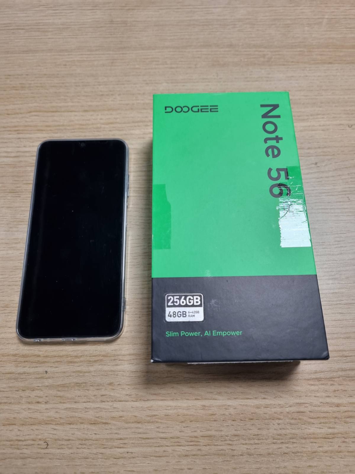276059 - DOOGEE - Telefon inteligjent Note 56 Plus Android 16 (i zhbllokuar), RAM 6GB/48GB, Memorie 256GB/2TB, bateri 6150mAh, ekran 6.56" HD+, ultra i hollë 8.45mm, kamerë 50MP+8MP, NFC/gjurmë gishtash/dy karta SIM/GPS/OTG