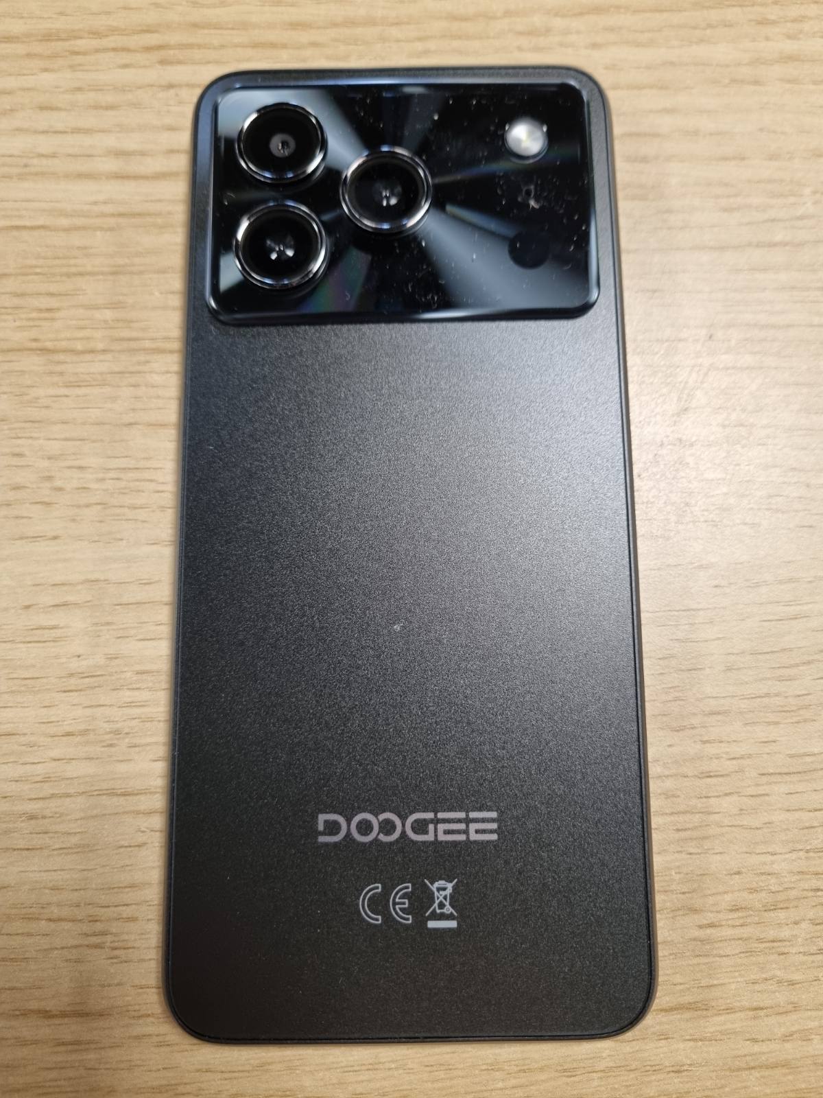 276059 - DOOGEE - Telefon inteligjent Note 56 Plus Android 16 (i zhbllokuar), RAM 6GB/48GB, Memorie 256GB/2TB, bateri 6150mAh, ekran 6.56" HD+, ultra i hollë 8.45mm, kamerë 50MP+8MP, NFC/gjurmë gishtash/dy karta SIM/GPS/OTG