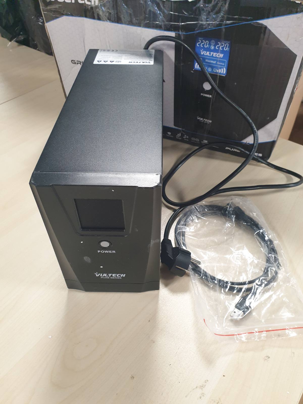 276077 - VULTECH UPS 1000VA Pure Line Interactive me valë sinusoidale të pastër dhe LCD