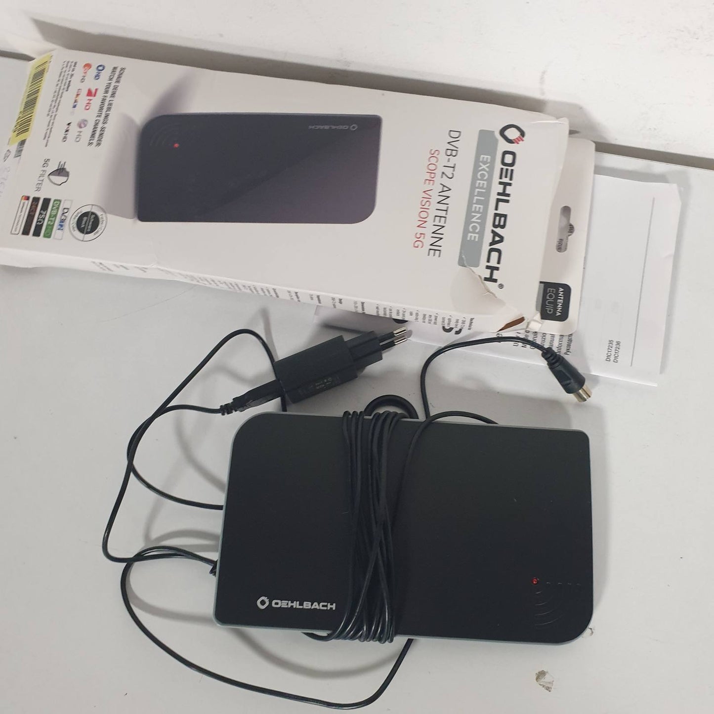 276419 - OEHLBACH Antenë Scope Vision 5G DVB-T2 HD - Antenë Dixhitale e Brendshme - Amplifikator Aktiv DVB-T2 - me Filtër 5G - E Zezë
