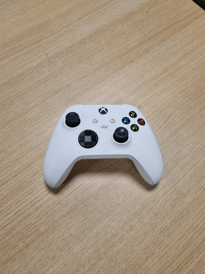 276484 - XBOX One pa Fil - Robot White Series X, Series S, One, Windows 10 dhe 11, Android dhe iOS