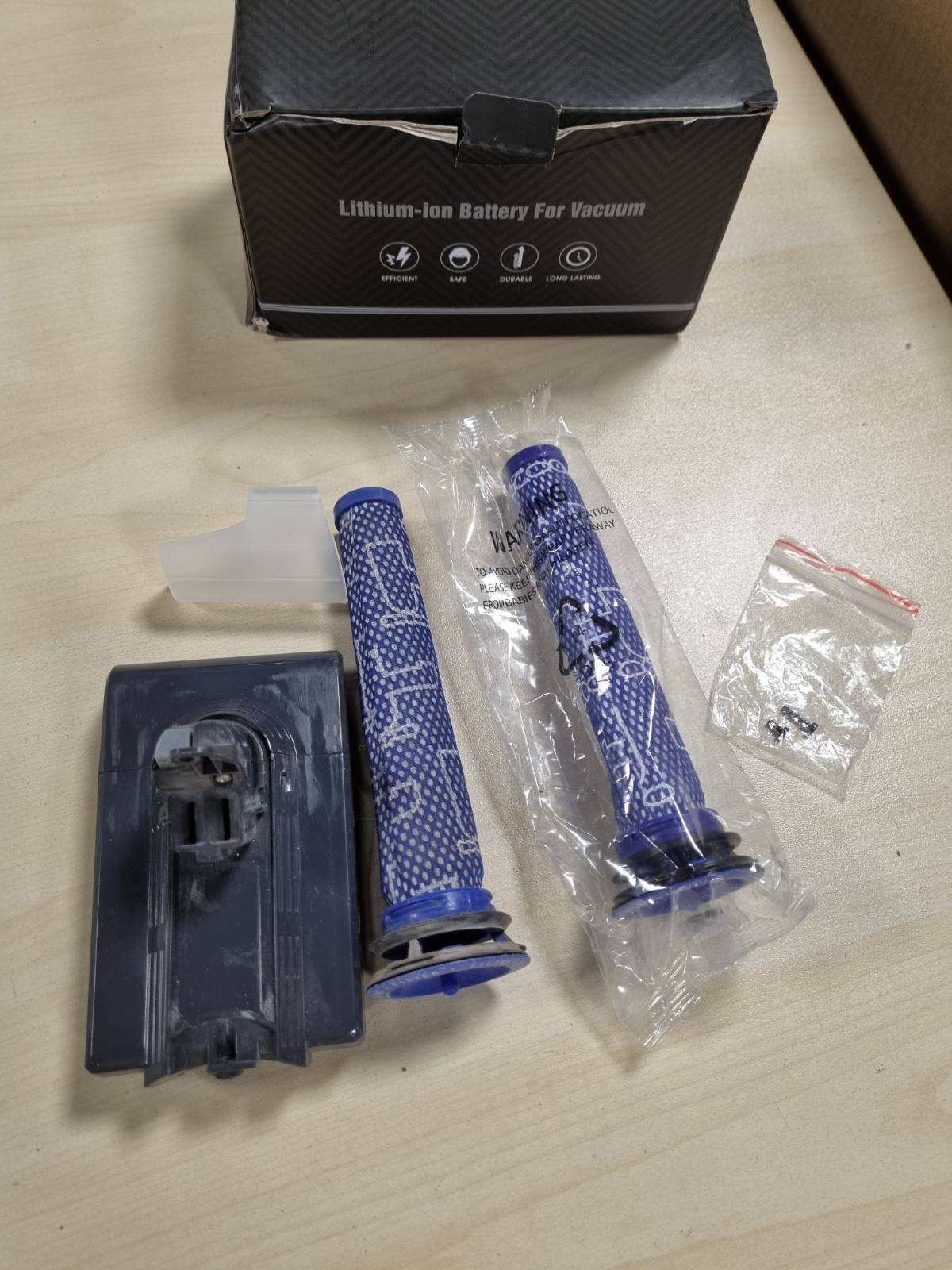 276520 - MORPILOT, 4600mAh, 21.6V, për Dyson V6 DC62 SV03 DC58 DC59 DC61 DC72 DC74 SV06 SV09, me 2 filtra të larëshëm