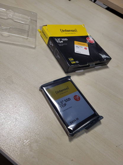 276653 - INTENSO 128GB SSD Sata 3, Shpejtësi Leximi 470MB/s, Shpejtësi Shkrimi 540MB/s, i Zi
