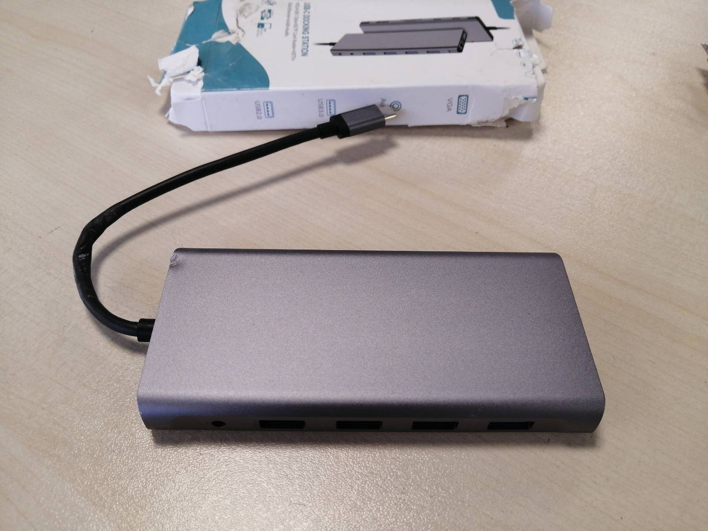 276655 - SZPACMATE Hub USB-C, Stacion Docking Adaptor 12-në-1 me 4K HDMI, VGA, 3 USB 2.0, USB 3.0, PD 3.0, Portë Ethernet RJ45, Vend për kartë SD/TF, Hyrje AUX 3.5 mm, i pajtueshëm me MacBook Pro/Air