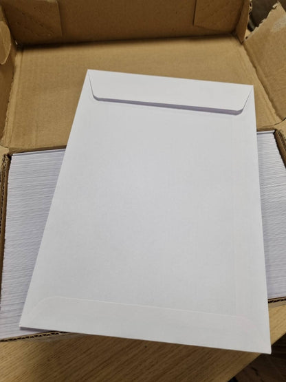 276826 - LIDERPAPEL Qese Zarfi Nr. 16 e Bardhë C5, 162x229 mm, Kuti me Shirita Silikoni me 250 Njësi