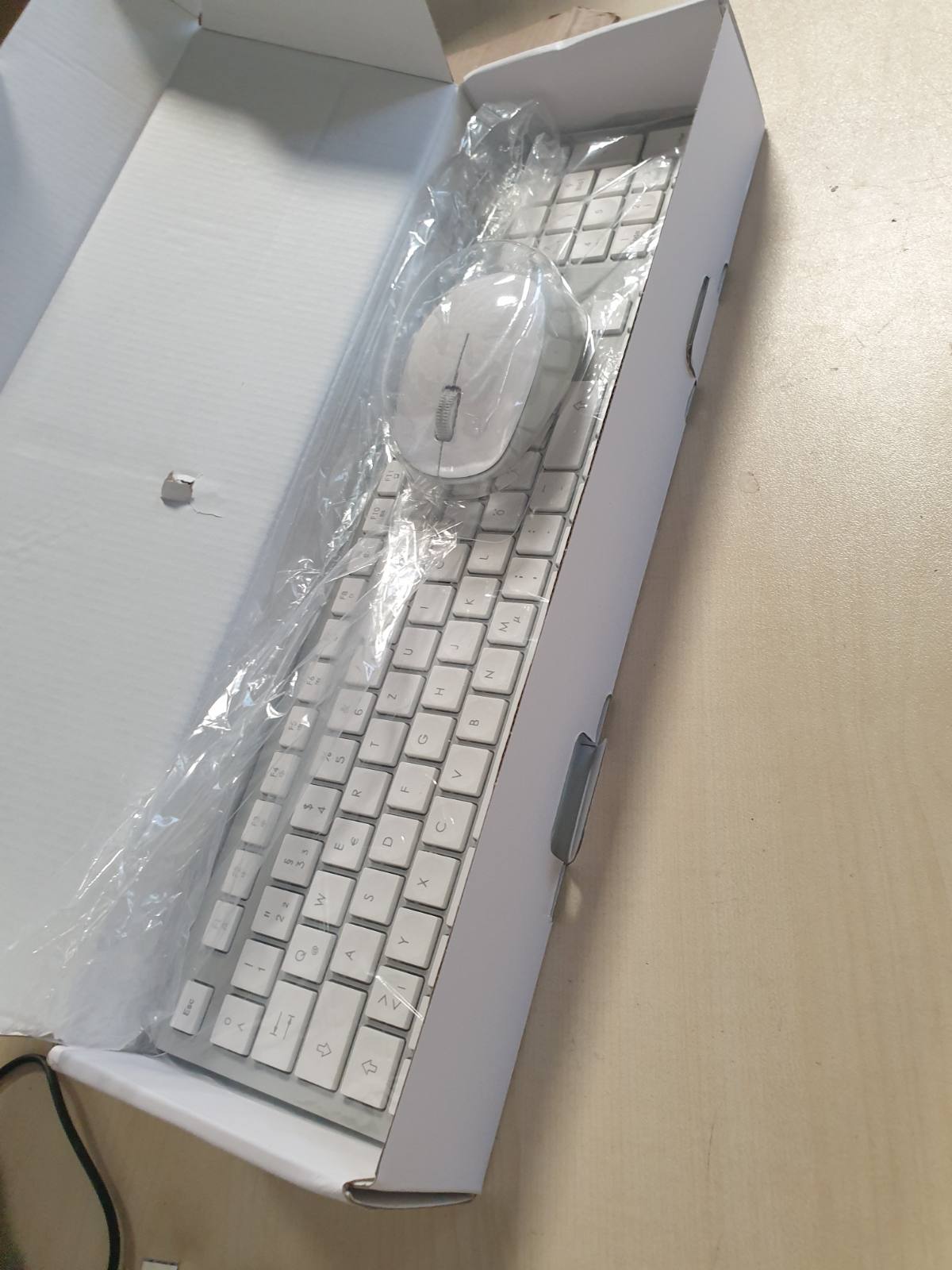 276974 - LEADSAIL Set tastiere dhe mausi pa tel K786, QWERTZ, 2.4 GHz me marrës nano USB 2-në-1 për PC/Laptop (Gri)