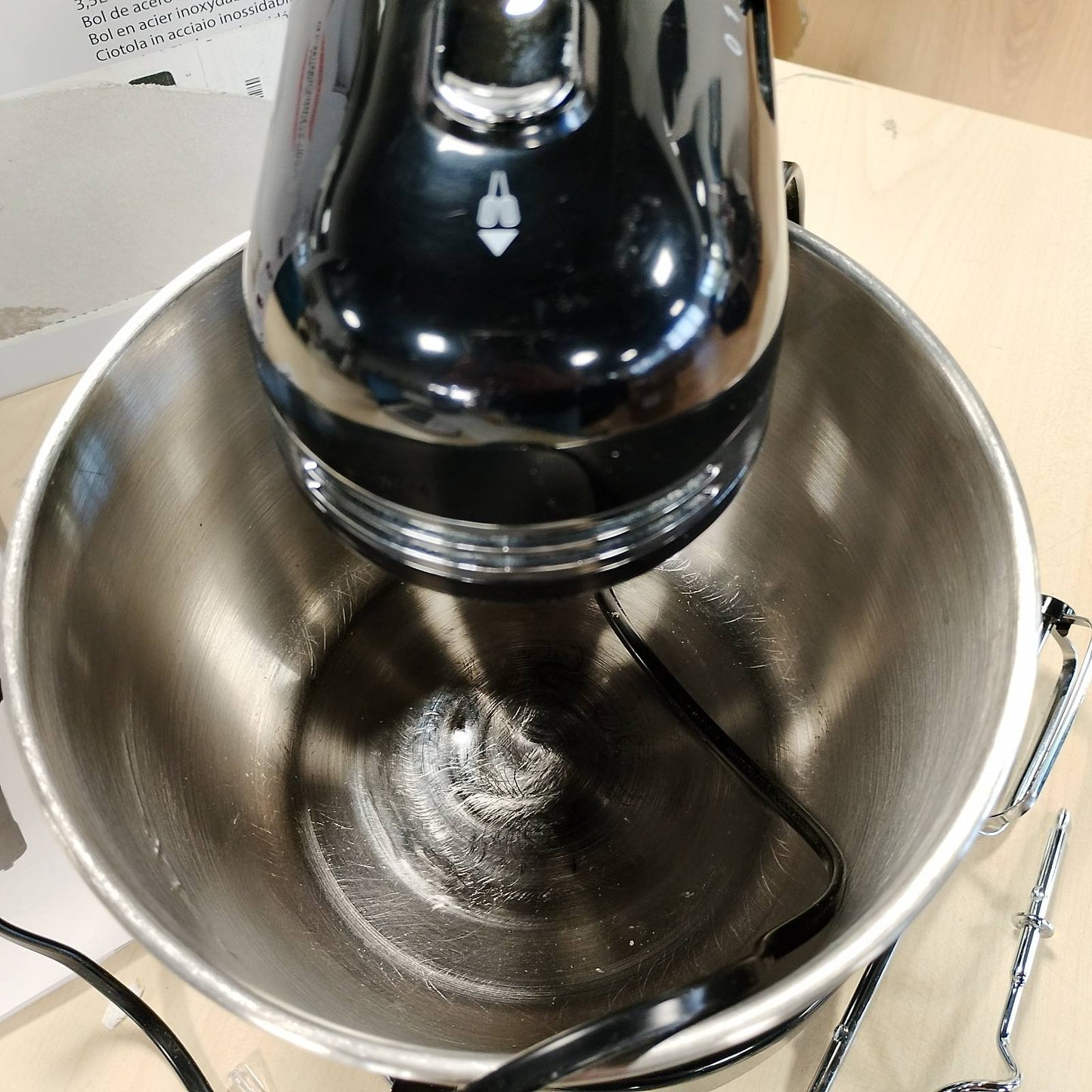 277396 - JOCCA Mikser Kuzhine 350W, Rrotullim Automatik me Fërkim, 5 Shpejtësi, Tas Çelik Inoks 3.5L, Grep Brumi, Rrahës Brumi, Emulgues, Shkopinj Përzierjeje Kromi dhe Mikser, i Zi