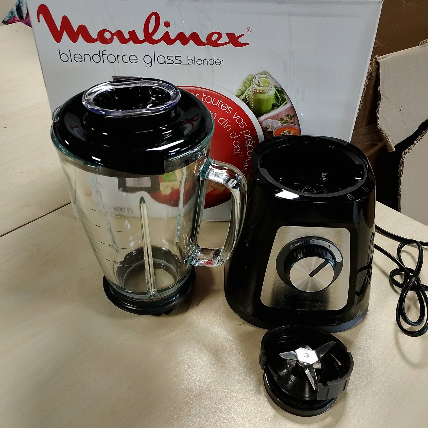 277407 - MOULINEX Blender Blendforce, 800W, 1.75L, 2 shpejtësi + funksion pulsi, pastrim i lehtë, përzien deri në 3 minuta vazhdimisht, i zi, LM42051