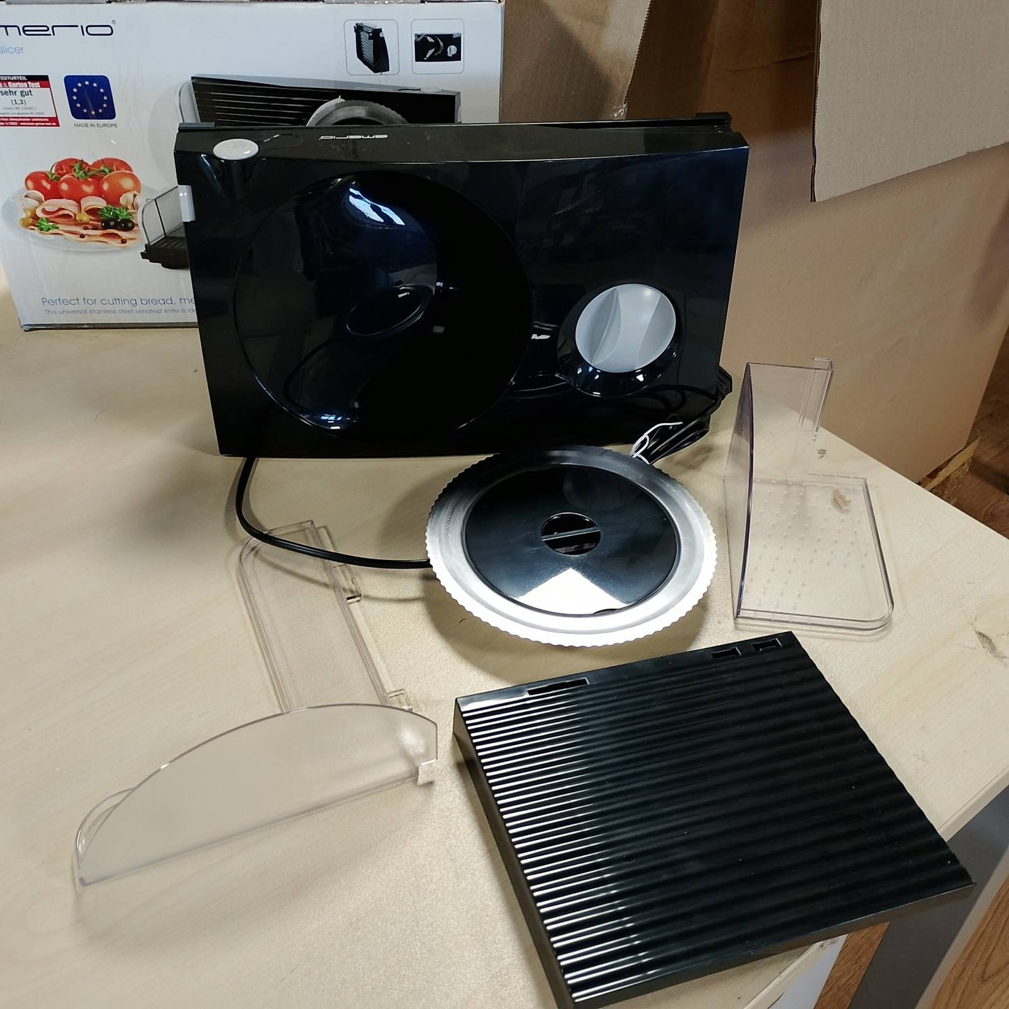 277410 - EMERIO Prerëse shumëfunksionale, 100W, 0-17 mm, çelik inox, dizajn i palosshëm, pa BPA, me çelës sigurie, MS-125000.1, e zezë