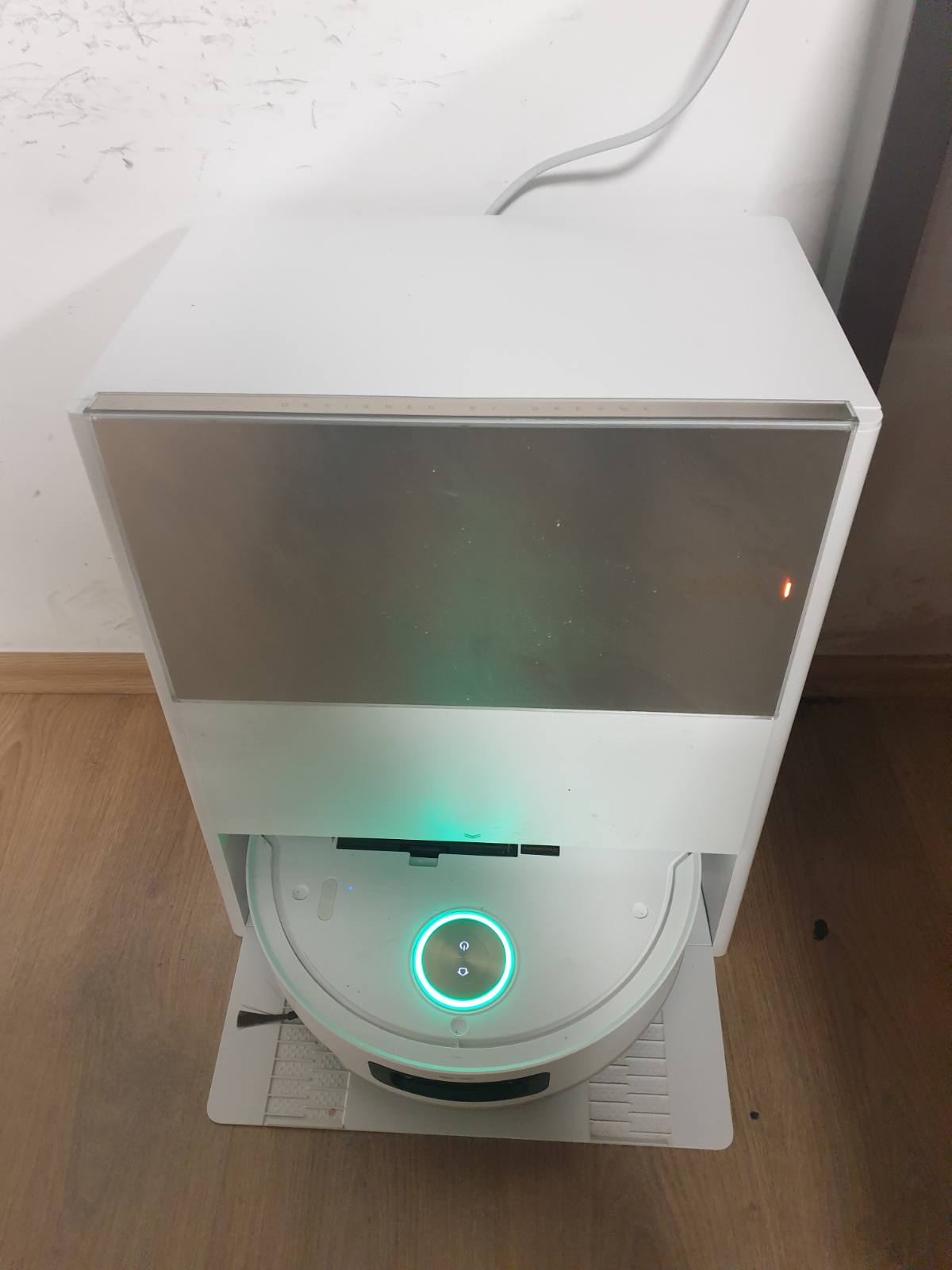 288010 - DREAME Fshesë me korrent robotike Aqua10 Ultra Track Complete, Fuqi thithjeje 30,000Pa, Pastrim pengesash 6 cm, Zbrazje automatike, Mop vetëpastrues, Kontroll me zë