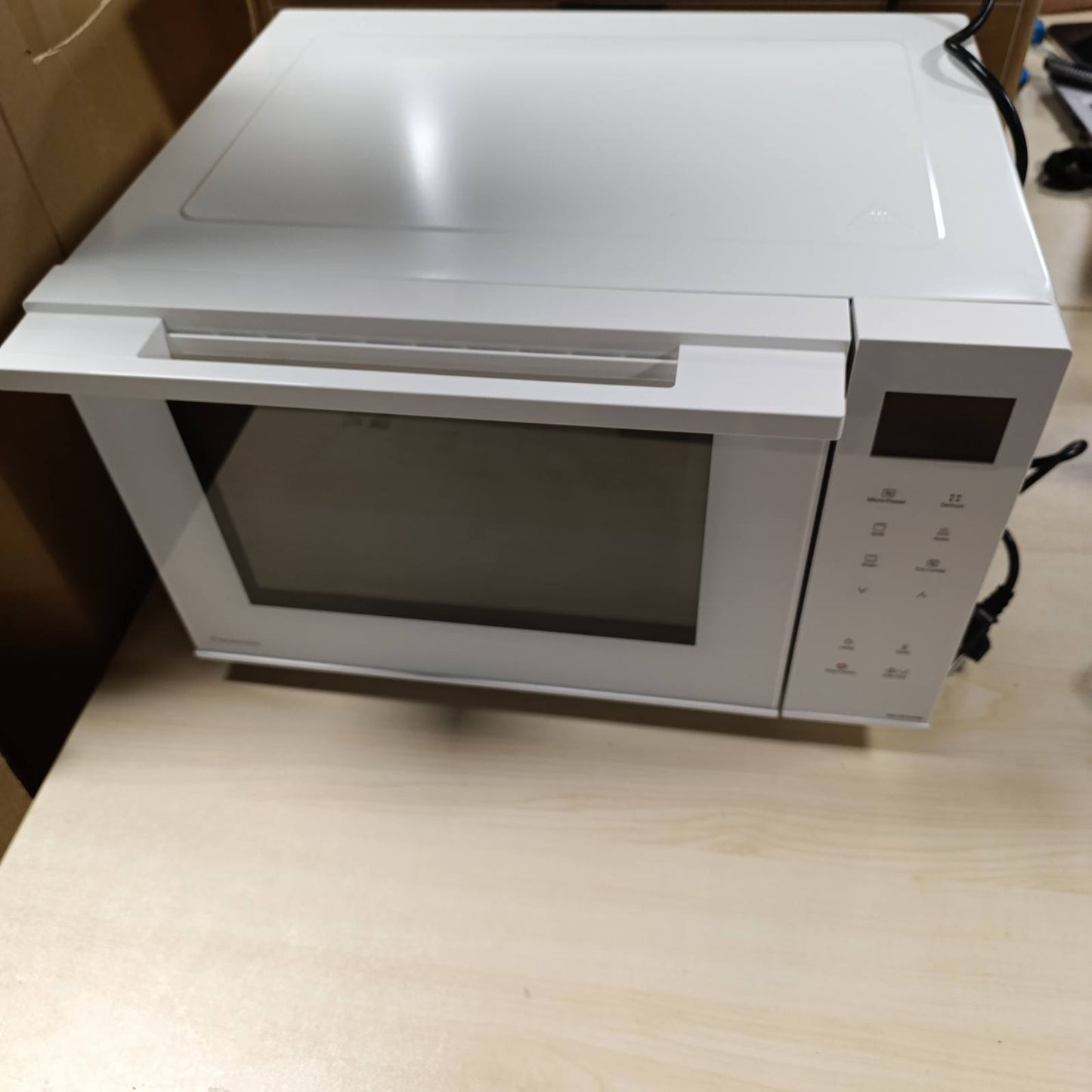 288076 - PANASONIC Mikrovalë dhe Skarë e Kombinuar NN-DF37PWEPG, 1000 W, 23 l, Teknologji Inverteri, 16 Programe Automatike, E Bardhë