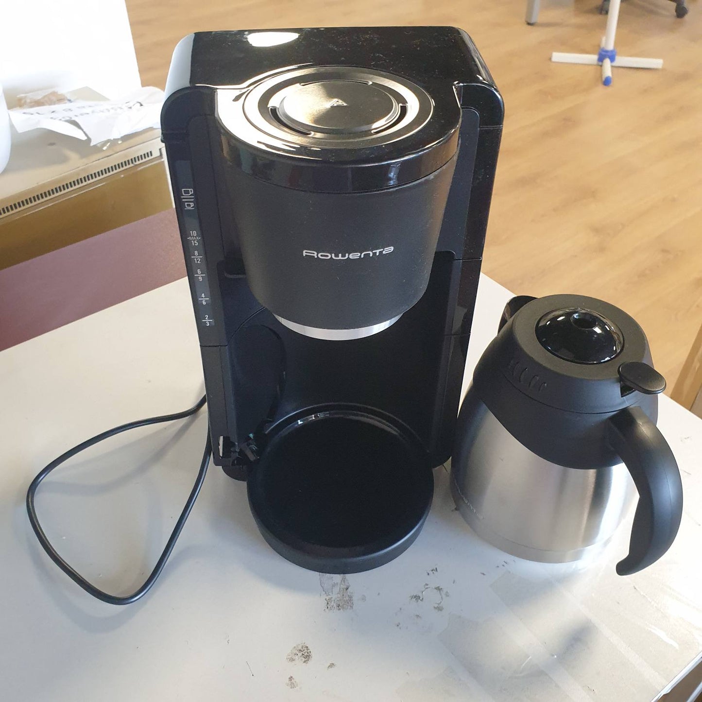 288298 - ROWENTA Makinë termo kafeje CT 3818, çelik inox, e zezë