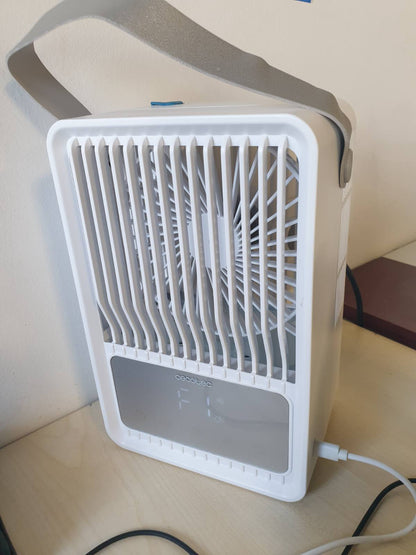 288343 - CECOTEC Kondicioner tavoline inteligjent EnergySilence 500 DeskChill, 6W, kapacitet 500 ml, kontroll me prekje, ekran dixhital, 3 shpejtësi, dritë LED me 7 ngjyra, kohëmatës