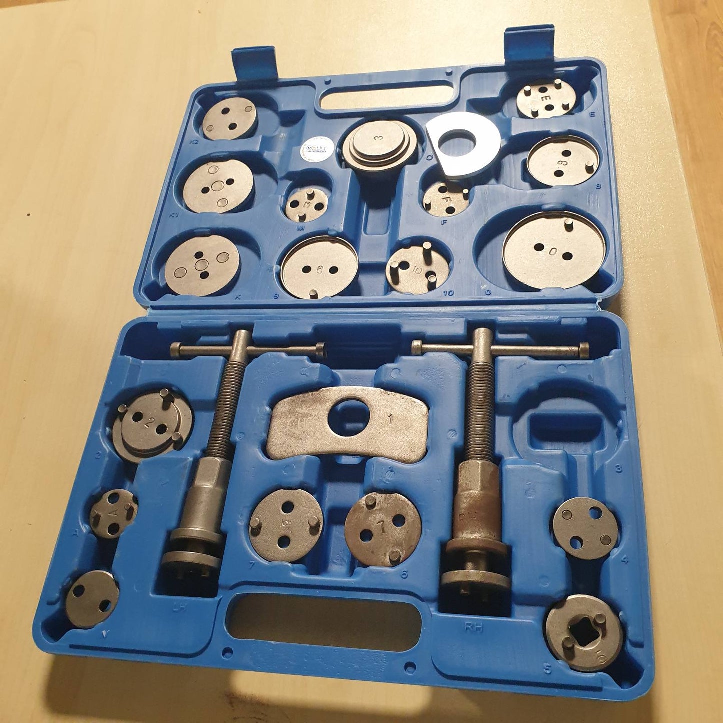 288741 - CCLIFE Set tërheqës pistoni frenash me 22 pjesë, universale për makinën, Mjet për automobila