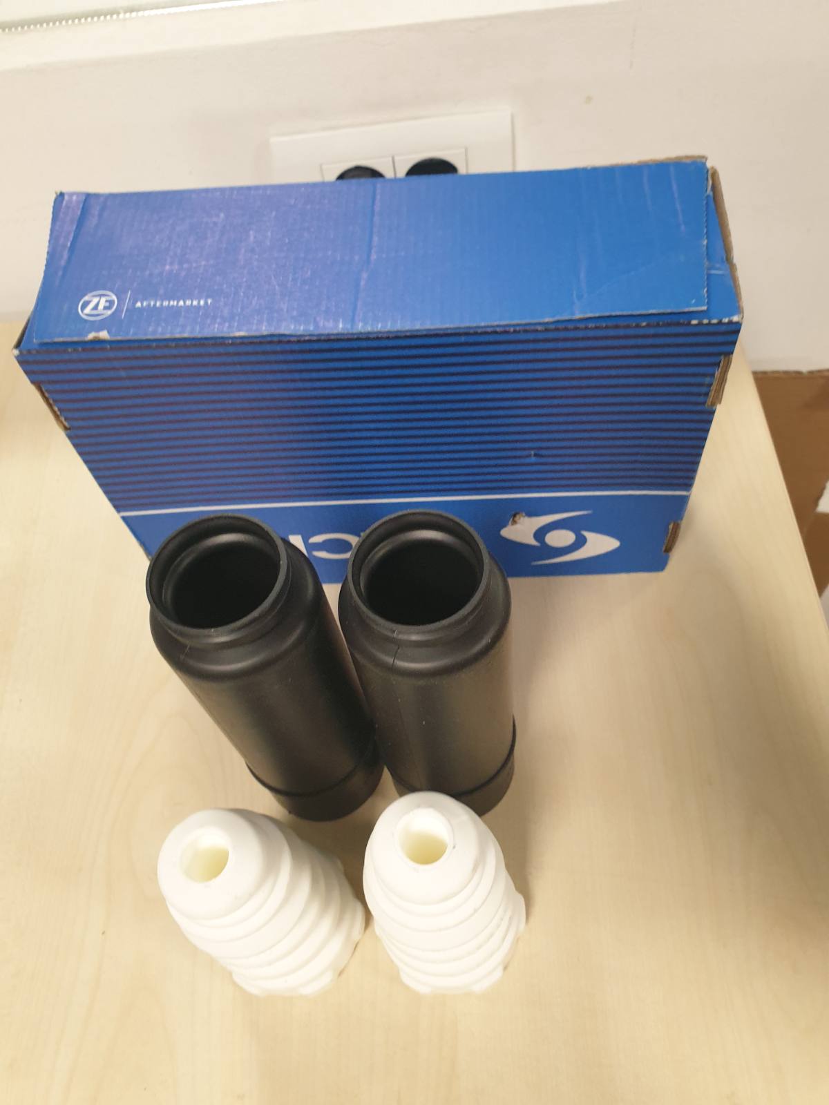 288908 - SACHS Kit Mbrojtës për pjesën e pasme për Passat 3C + Superb