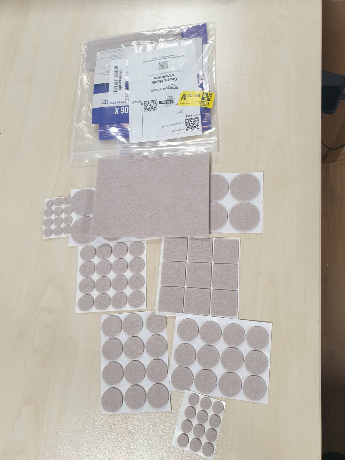 289358 - FILZADA® Set prej 106 copësh prej felti vetëngjitës (katrore dhe të rrumbullakëta) - Bezhë - Rrëshqitëse profesionale për mobilje prej felti me forcë ngjitëse ideale