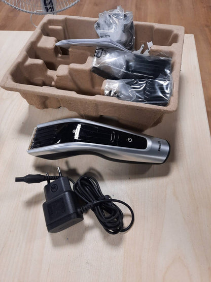 289529 - PHILIPS Makinë prerëse flokësh Seria 9000, Ekran dixhital me rrëshqitje, 400 cilësime gjatësie, Tehe titaniumi vetëmprehëse, 3 krehër të rregullueshëm, Funksion turbo, HC9450/15