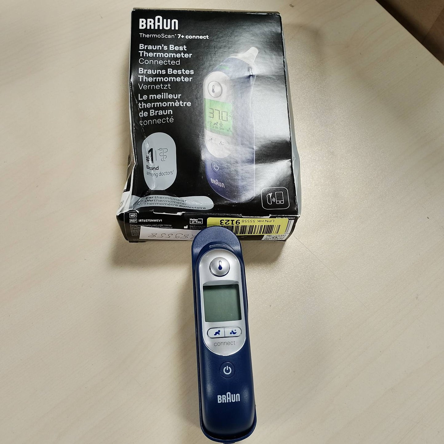 289558 - BRAUN Termometër veshi ThermoScan® 7+, I pajtueshëm me aplikacionin Braun Family Care™, Teknologjia Age Precision®, Ekran dixhital me kodim ngjyrash, I përshtatshëm për foshnje dhe fëmijë të vegjël