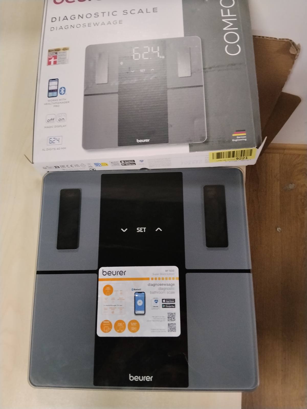 289801 - BEURER Peshore personale BF 500, me Bluetooth, peshore dixhitale, deri në 180 kg, ekran XL