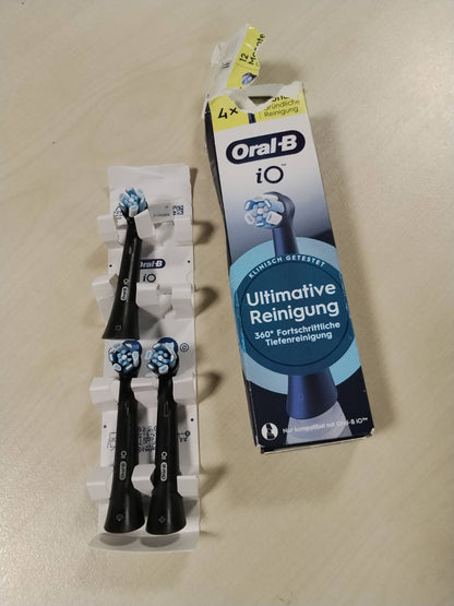 289861 - ORAL-B Koka Furçash Zëvendësuese iO Ultimate Clean, të Zeza, Pako me 4