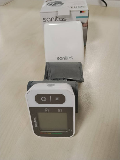 289949 - SANITAS Monitor i tensionit të gjakut SBC 15 për kyçin e dorës, matje automatike e tensionit të gjakut dhe pulsit, funksion paralajmërues për aritmi të mundshme kardiake