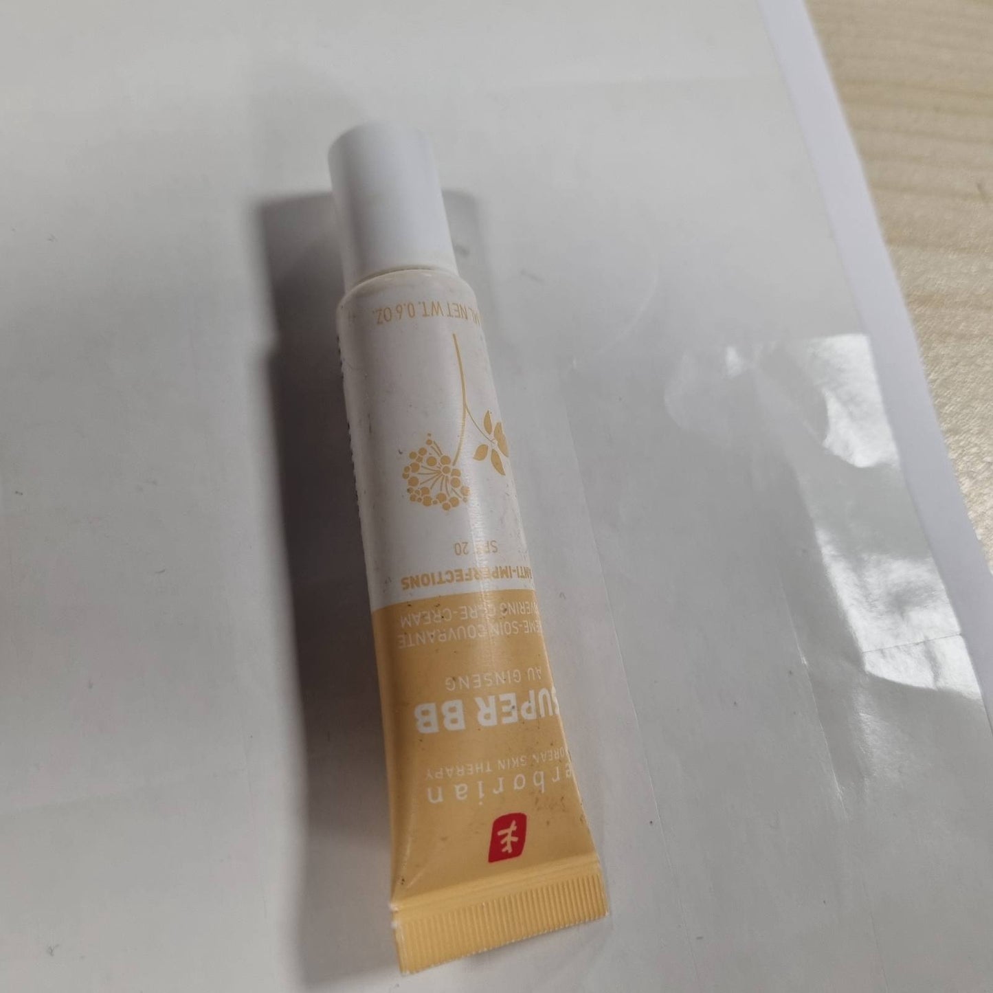 290084 - ERBORIAN Super BB - Krem Dite me Ngjyrë, 15 ml