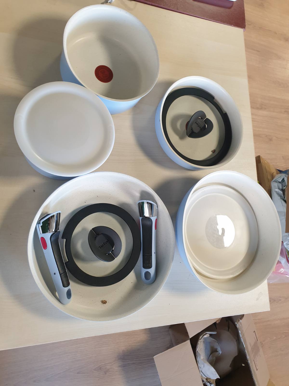 292158 - TEFAL Set enësh gatimi Ingenio Serenity me 11 pjesë – set i palosshëm dhe që kursen hapësirë, i bërë prej alumini, shtresë jo ngjitëse Mineralia, dorezë e lëvizshme, i përshtatshëm për të gjitha llojet e sobave, përfshirë induksionin, Calm Blue