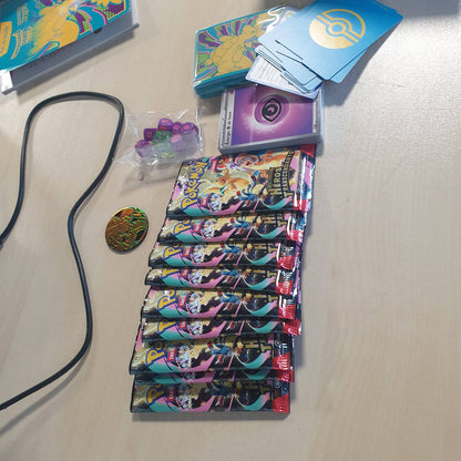 292248 - POKÉMON Mega Evolution Elite Trainer Box – Heroes Transcendent, 1 Kartë Promocionale, 9 Paketa Përforcuese, Aksesorë Premium