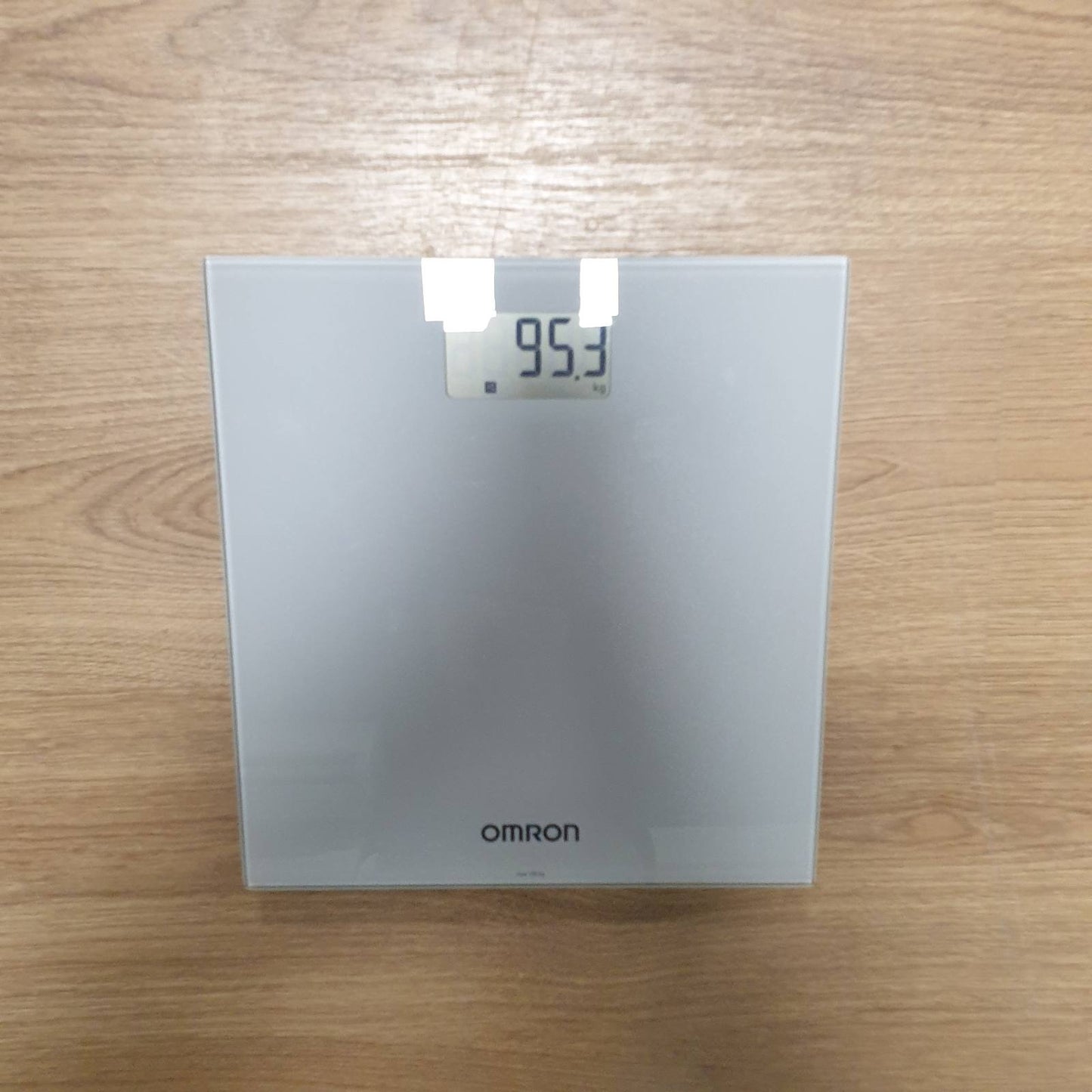 292795 - OMRON Peshore dixhitale banjoje HN300T2 Intelli IT Smart, Bluetooth, për peshën e trupit dhe BMI, aplikacion për smartphone për ndjekjen e progresit