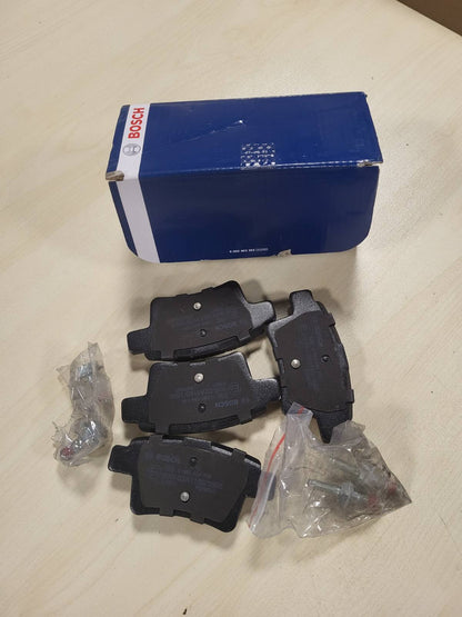 293124 - Bosch BP1110 Disqe freni për makinën, boshti i pasmë, ECE-R90 e certifikuar, 1 pako me 4 disqe, pa bakër, ulje e zhurmës dhe pluhurit
